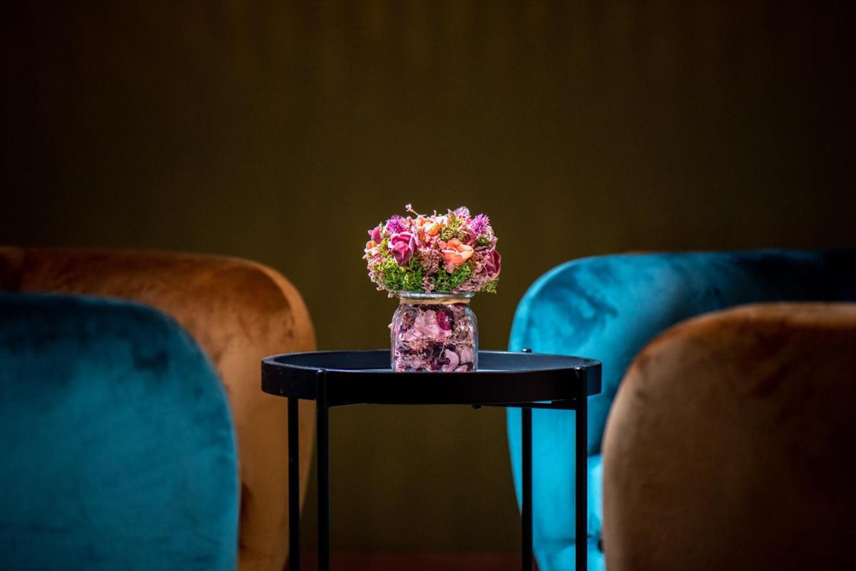 Park Hotel Kaylaka بليفين المظهر الخارجي الصورة