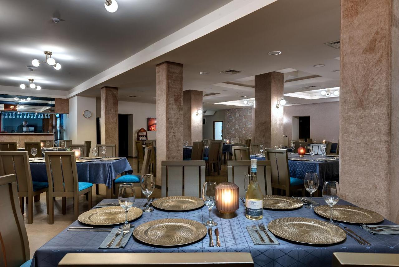 Park Hotel Kaylaka بليفين المظهر الخارجي الصورة